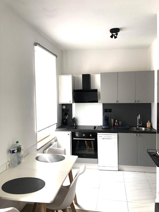 Charmant T2 Centre Ville Givet Bagian luar foto