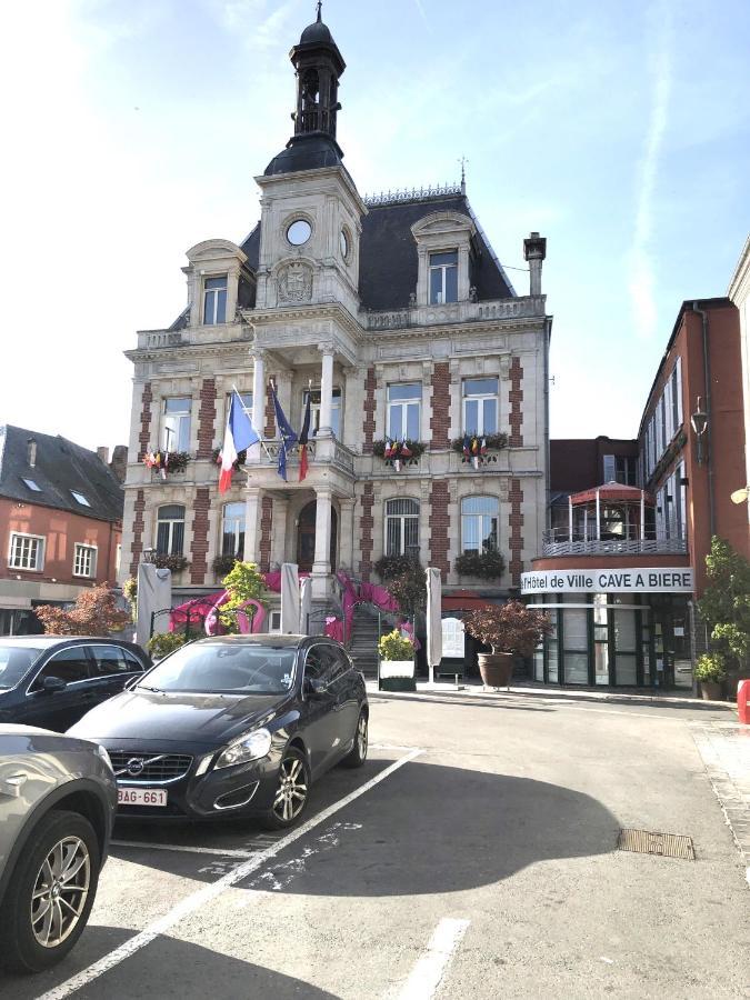 Charmant T2 Centre Ville Givet Bagian luar foto