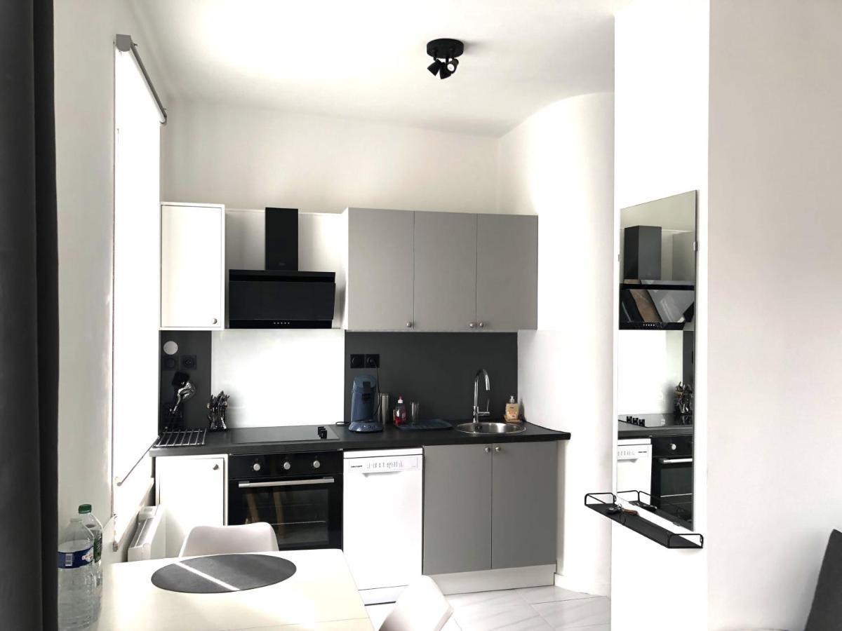 Charmant T2 Centre Ville Givet Bagian luar foto