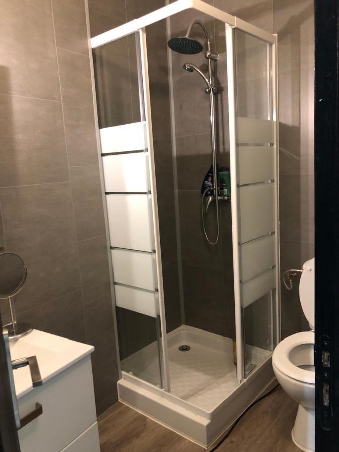 Charmant T2 Centre Ville Givet Bagian luar foto
