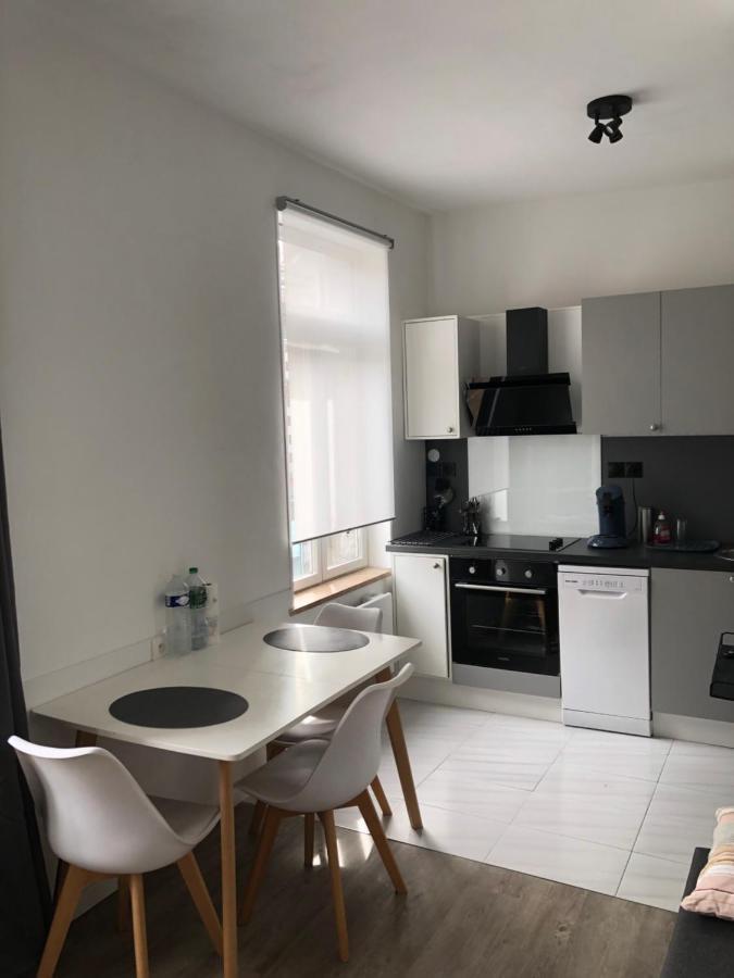 Charmant T2 Centre Ville Givet Bagian luar foto